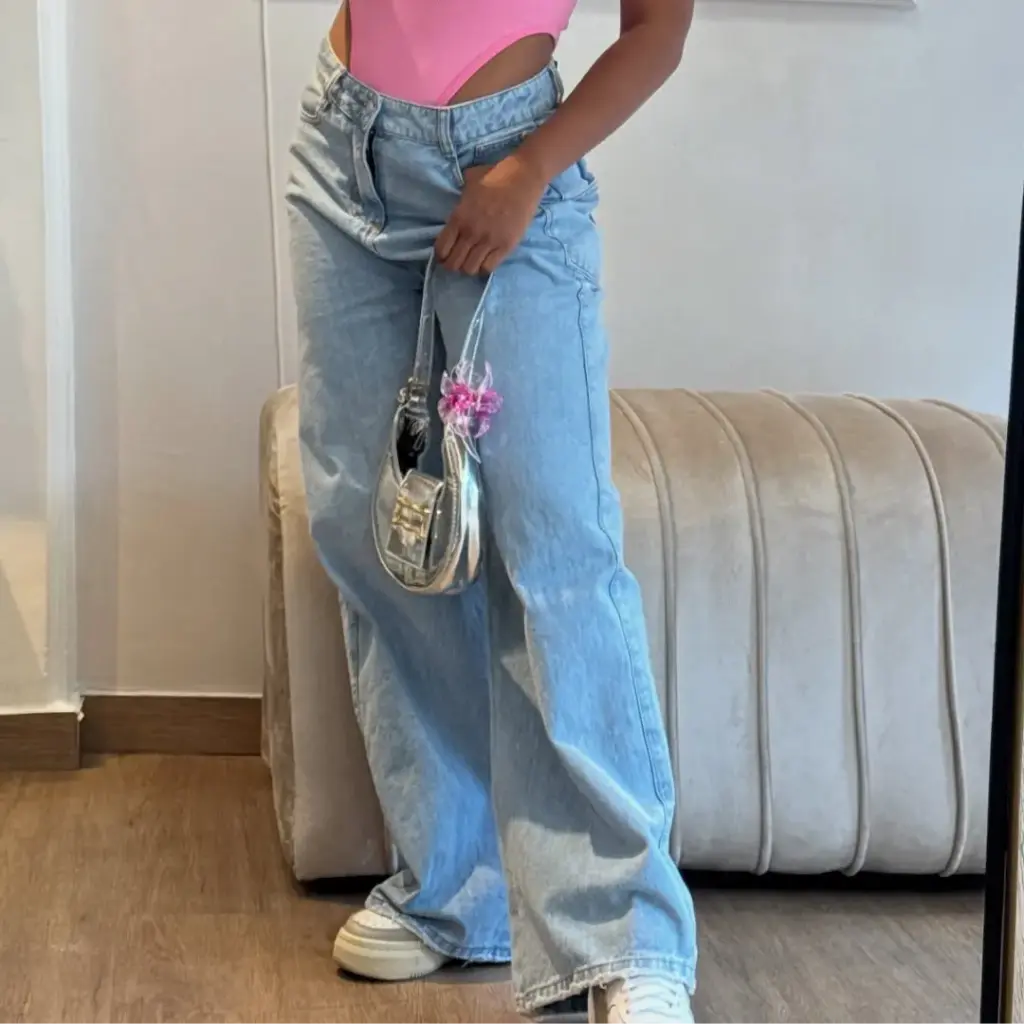 Jeans Wide Leg con Bolsillos Contraste